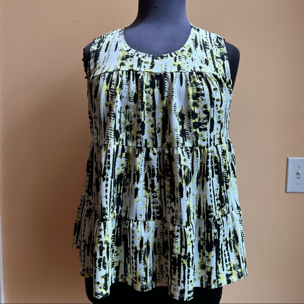 Studio JPR Peplum Tank Size XL